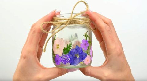 dried flower decorated jar